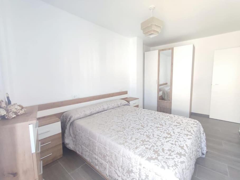 Apartamento Acogedor Piso Recien Reformado Junto A La Playa Almería